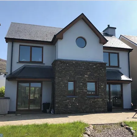 Picturesque Riverside Holiday home Cahersiveen