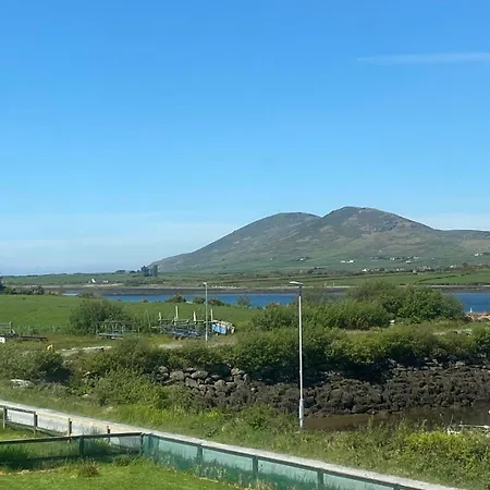 Picturesque Riverside * Cahersiveen