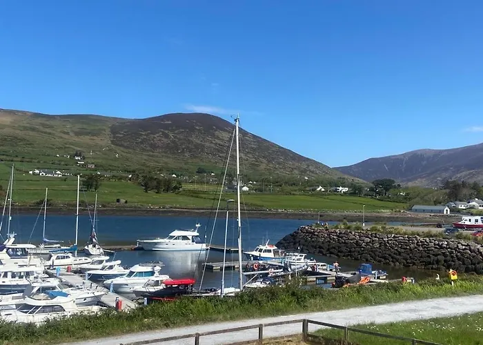 Picturesque Riverside *